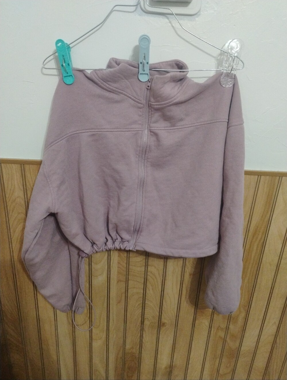 Young LA Cropped Sweatshirt